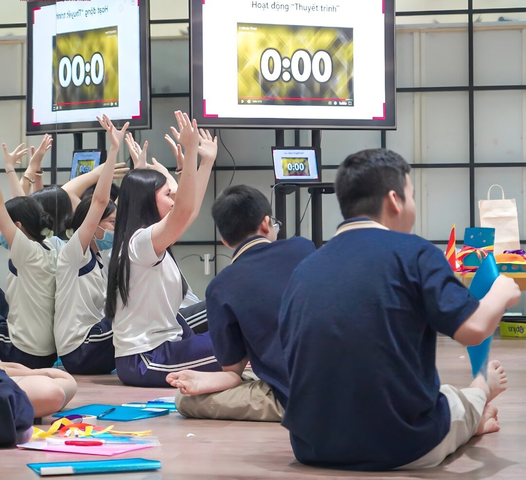 học sinh VA tham gia hoạt động hướng nghiệp